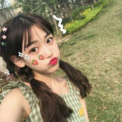 伴游女王